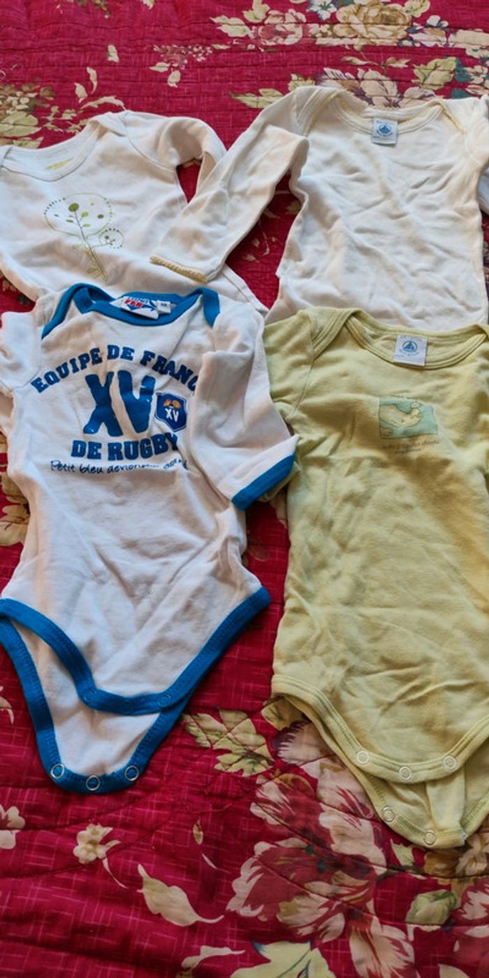 Lot 4 bodies 6 mois ml