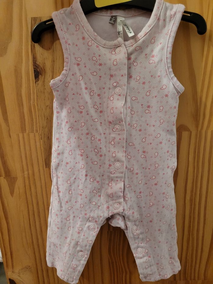 Ensemble fille 1 mois - photo numéro 3