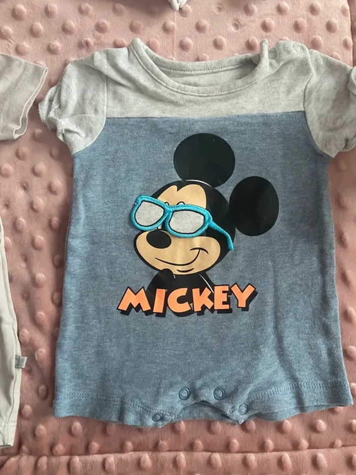 Lot de 6 barboteuses Winnie Mickey 3 mois - photo numéro 5