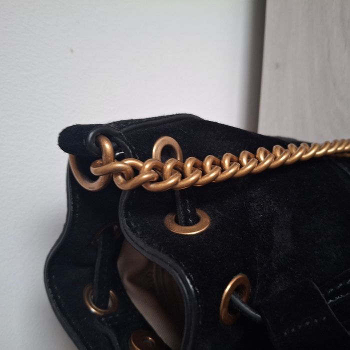 Sac seau noir Guess en simili velours – 100% vrai cuir - chaîne dorée - photo numéro 4
