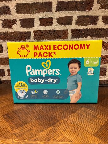 Pampers baby dry taille 6