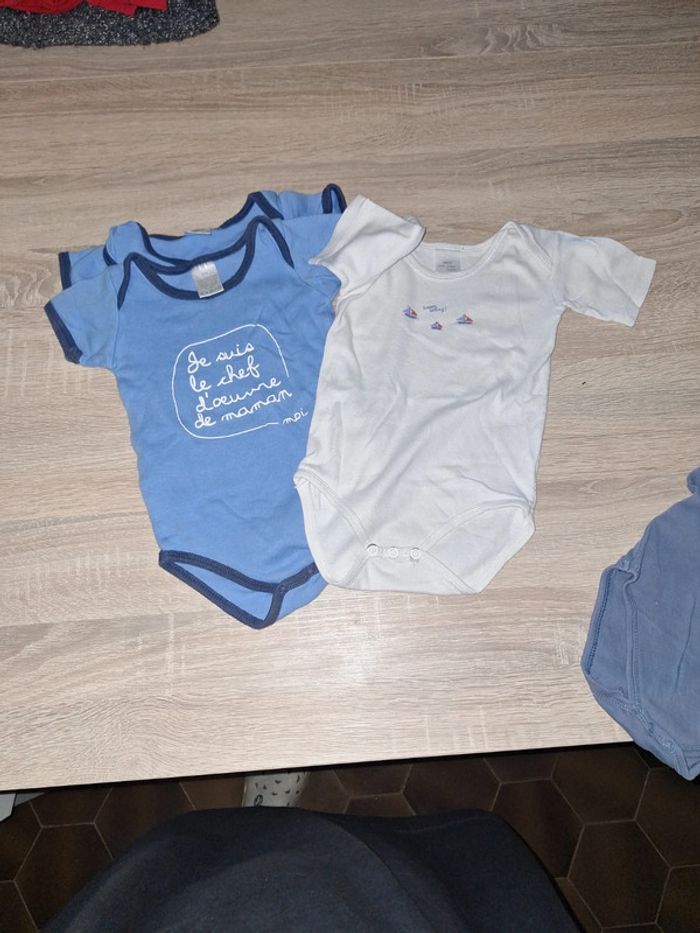 3 bodies manche courte