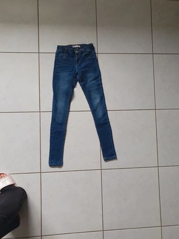 Jean Levi's super skinny 710 12 ans chelo