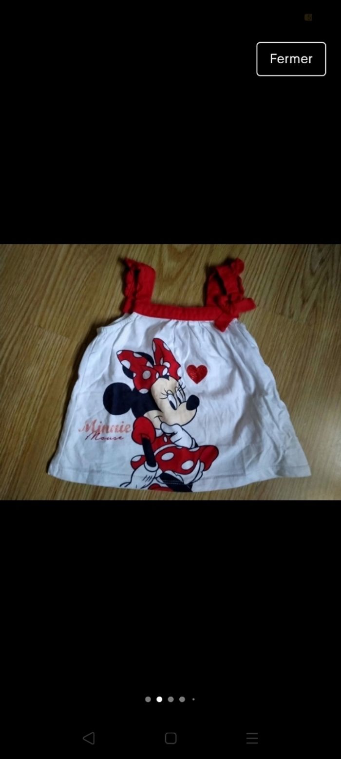 Débardeur blanc bretelles rouges. Disney Baby.
Taille 18 mois - photo numéro 2