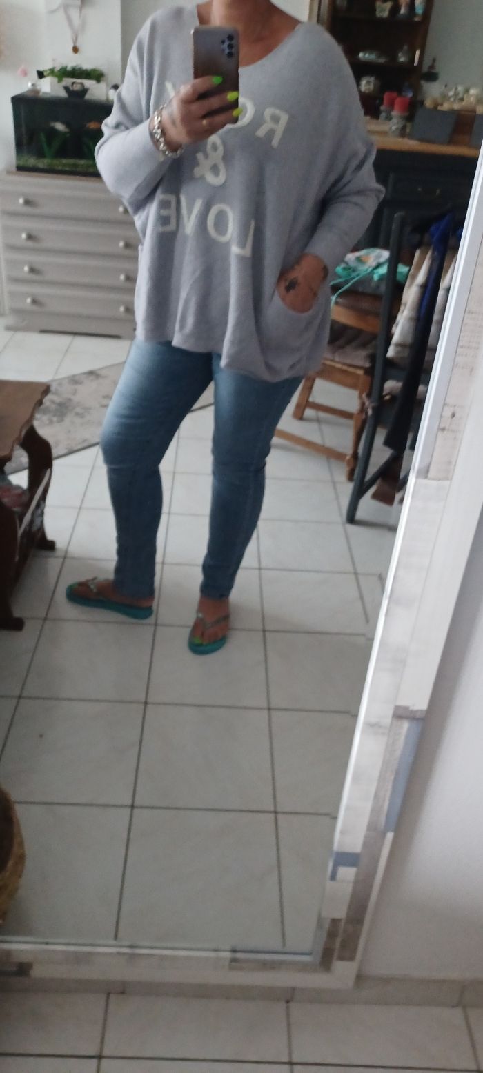 Très joli pull oversieze femme T U - photo numéro 4