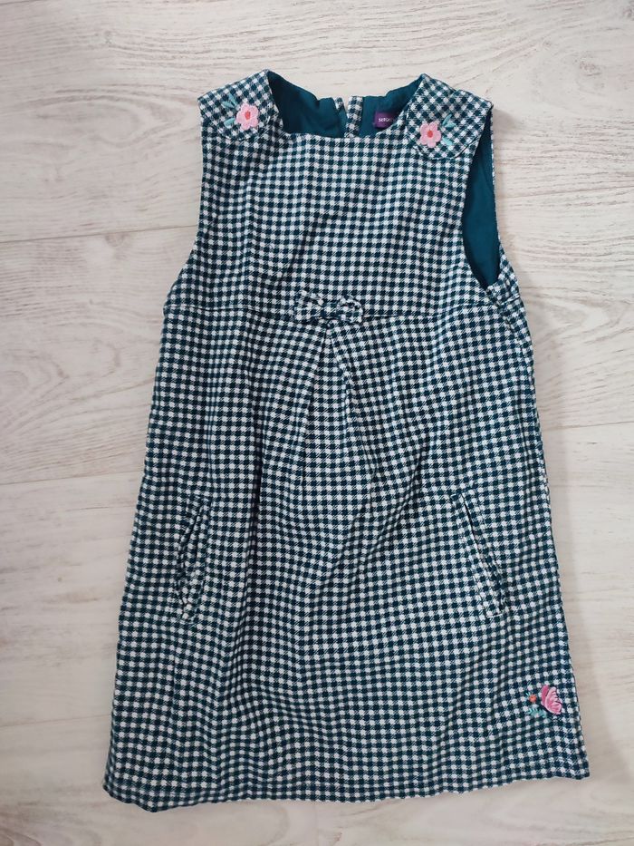 robe damier blanc /vert 6A