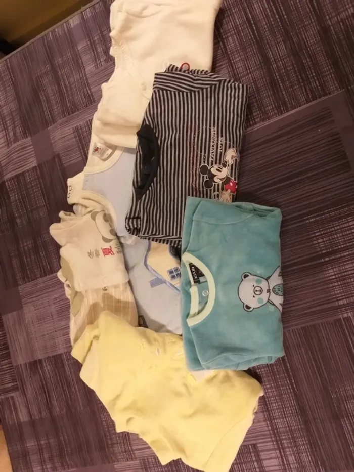 Lot vêtements 0 à 6 mois - photo numéro 11