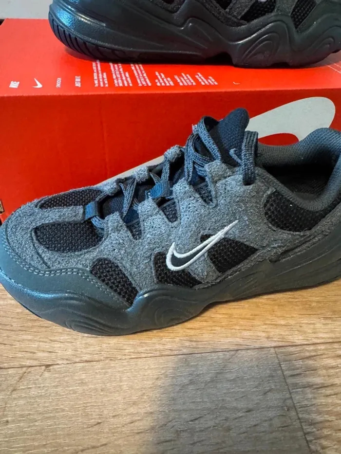 Baskets sneakers Nike tech hera - photo numéro 2