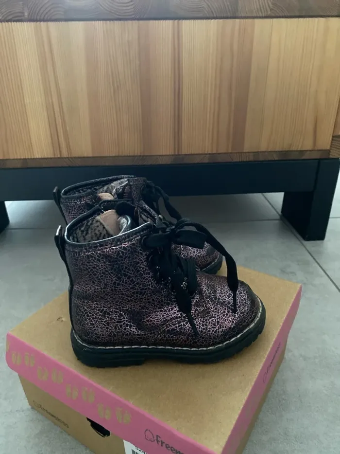 Bottines noires et violet - photo numéro 2