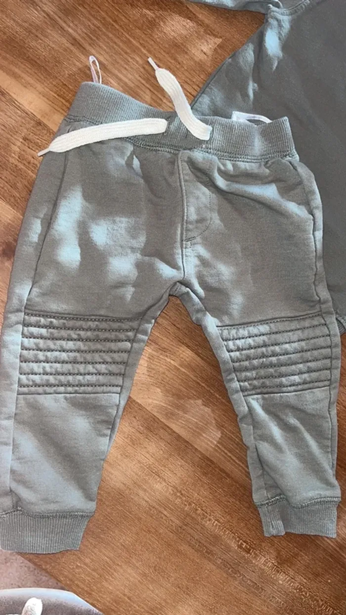 Haut/ bas de jogging kaki 12 mois (80cm) zeeman - photo numéro 3