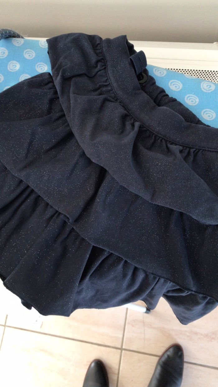 Jupe pailletée à volants okaidi état neuf 8 ans - photo numéro 3