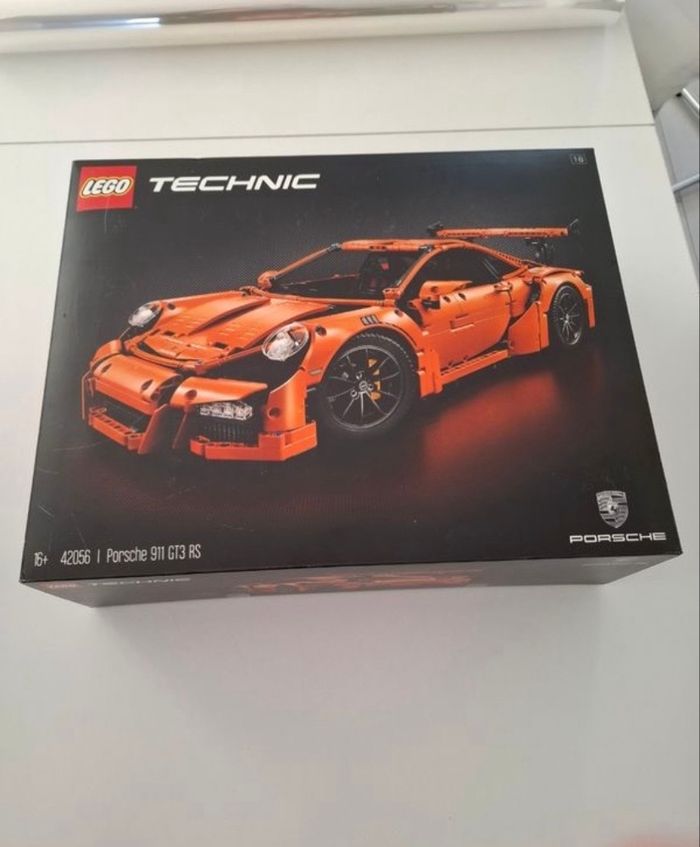 Lego Technic 42056 Neuf jamais déballer - photo numéro 2