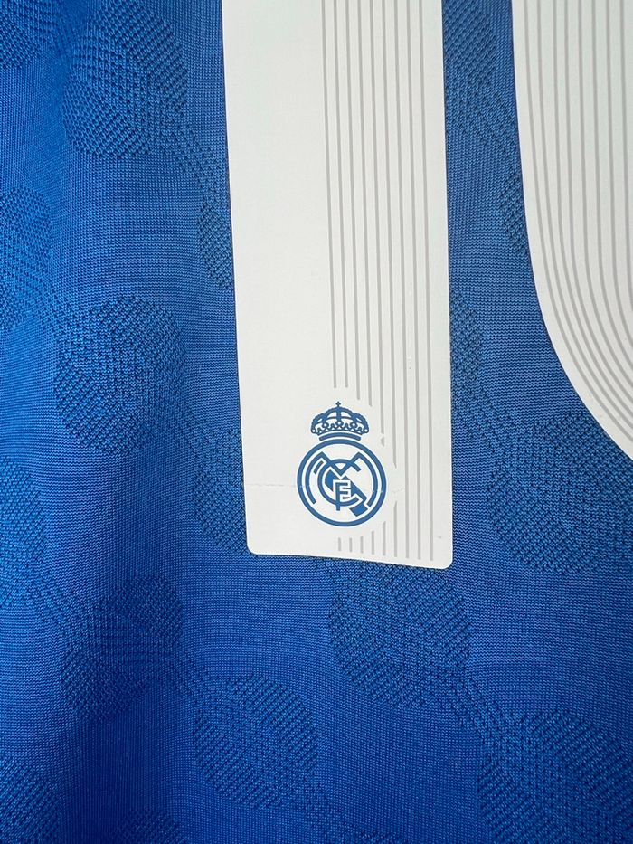 Maillot Réal Madrid 2026 Mbappé 10 Manche long - photo numéro 7