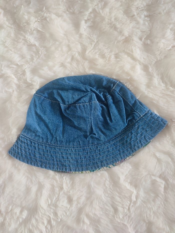 Bob réversible fleuri ou jeans taille 47