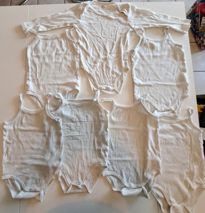 Lot de bodys fille 36 mois 98 cm TBE - photo numéro 2