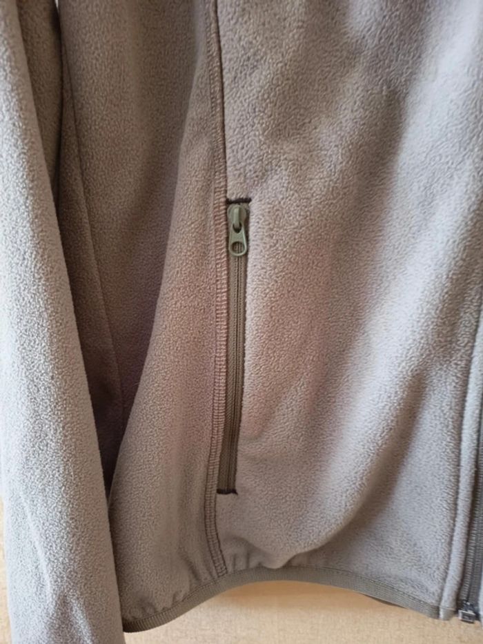 Sweat polaire femme. Marque Quechua. (D68) - photo numéro 4