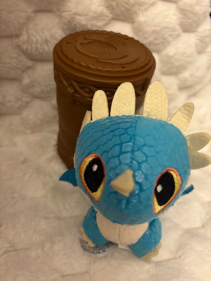 Peluche capsule dragon