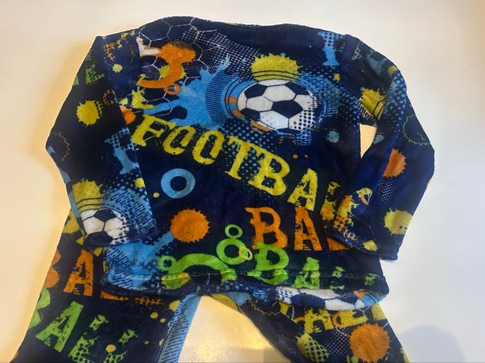 Pyjama Hiver deux pièces TRÈS BON ÉTAT garçon taille 8 ans couleurs bleu, jaune et vert - photo numéro 3