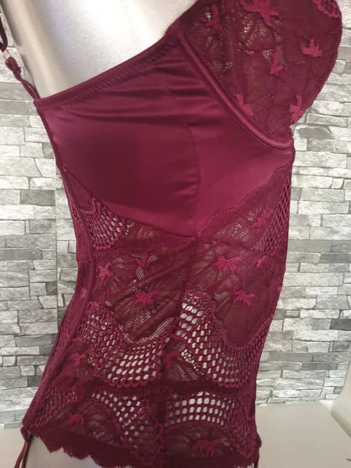 Guêpière Rouge-gorge Taille 90D - photo numéro 3
