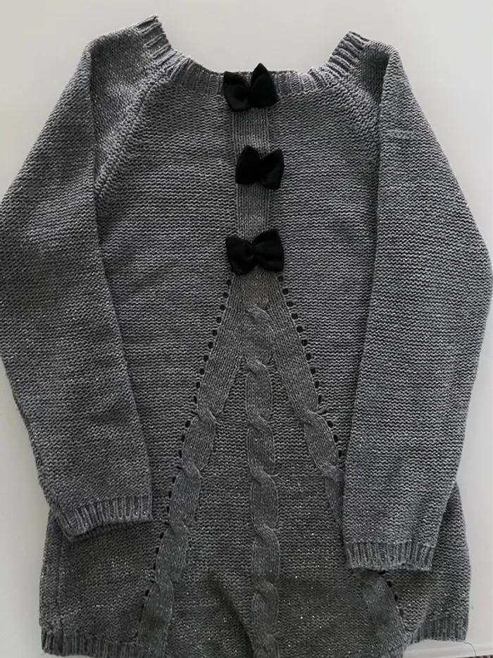 Pull avec noeuds au dos - photo numéro 2