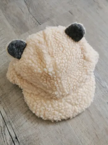 Mignonne casquette ourson en sherpa avec oreilles neuve