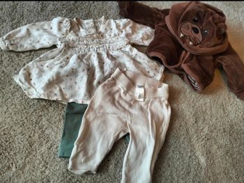 Lot de vêtements fille