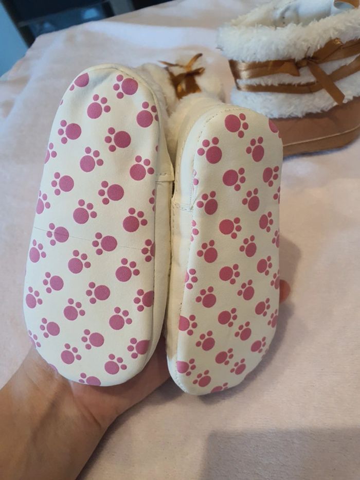 2 paires de bottes neuves - photo numéro 2