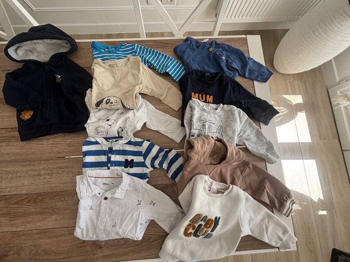 Lot de vêtements 12mois - photo numéro 2