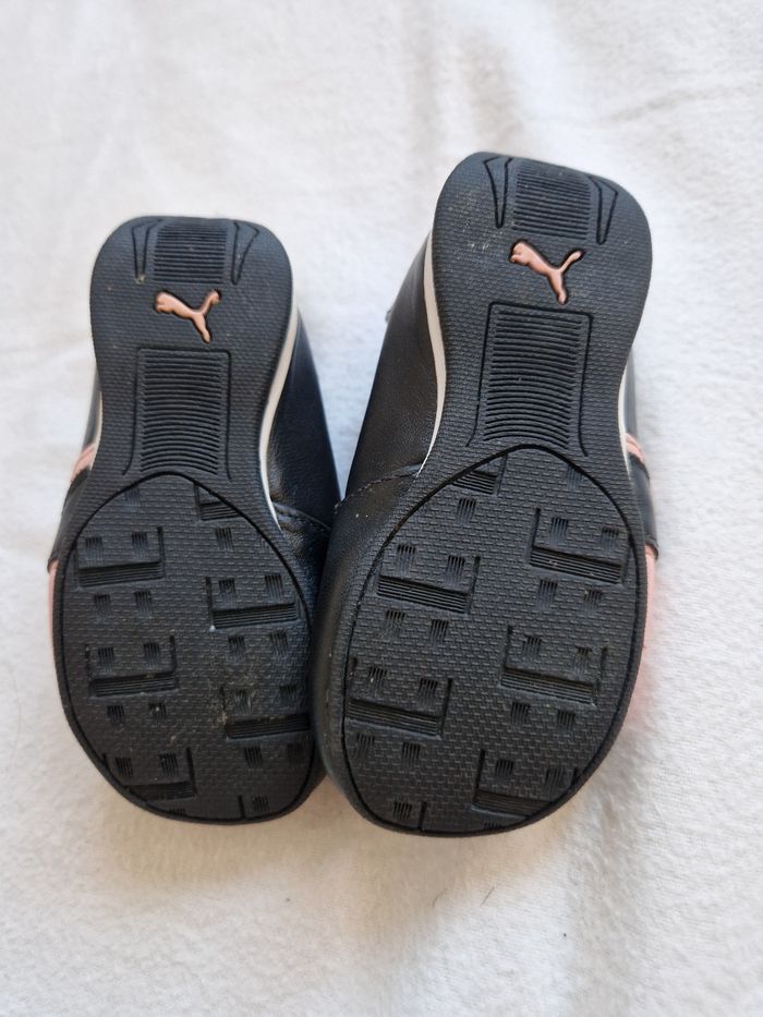 Sandales Puma bébé  taille 19 - photo numéro 3