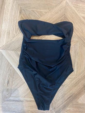 Maillot de bain dos nu