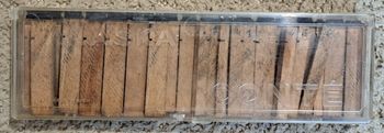 🪆 Lot d'anciens petits tampons en bois - lettres, chiffres, ponctuation