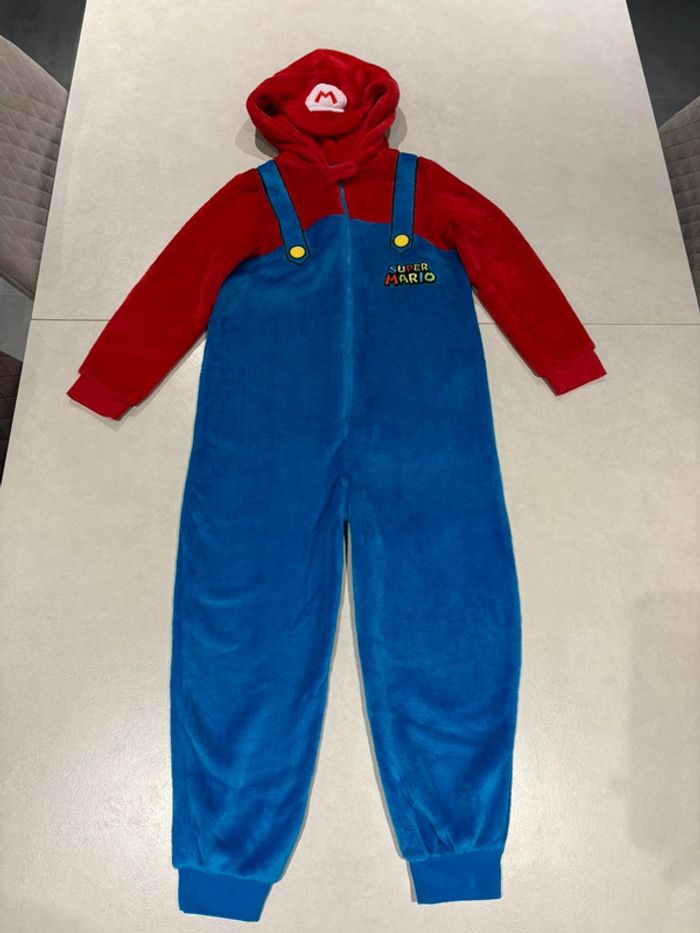Combinaison avec capuche super Mario Nintendo taille 8 ans toute douce neuve