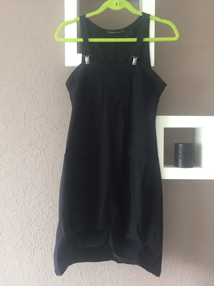 Robe noire la mode est à vous