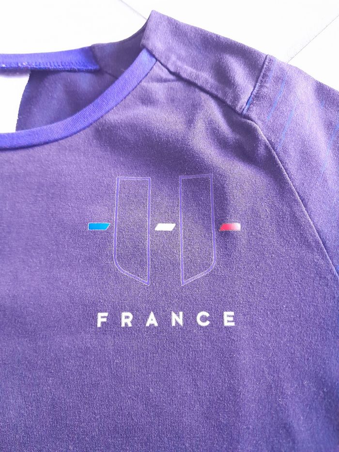 T-shirt kipsta marine 12 ans - photo numéro 2