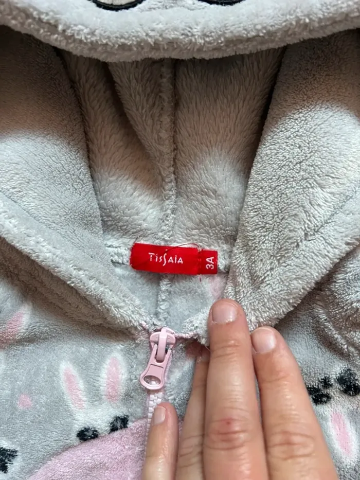 Surpyjama lapin 3 ans très bon état - photo numéro 4