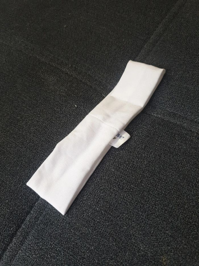 Neuf bandeau pour les soins du visage marque dove - photo numéro 4