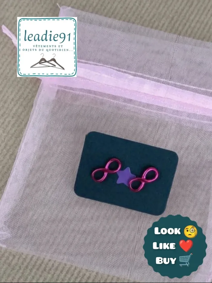 boucles d'oreilles fantaisie NEUF