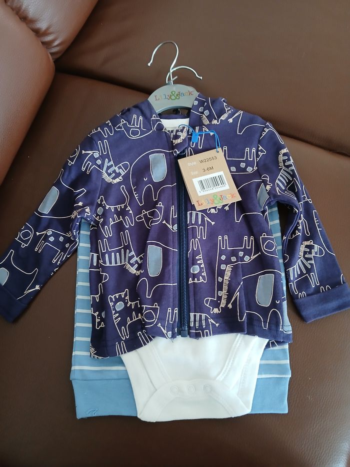 bodie manches courtes,pantalon,sweat garcon 3/6 mois