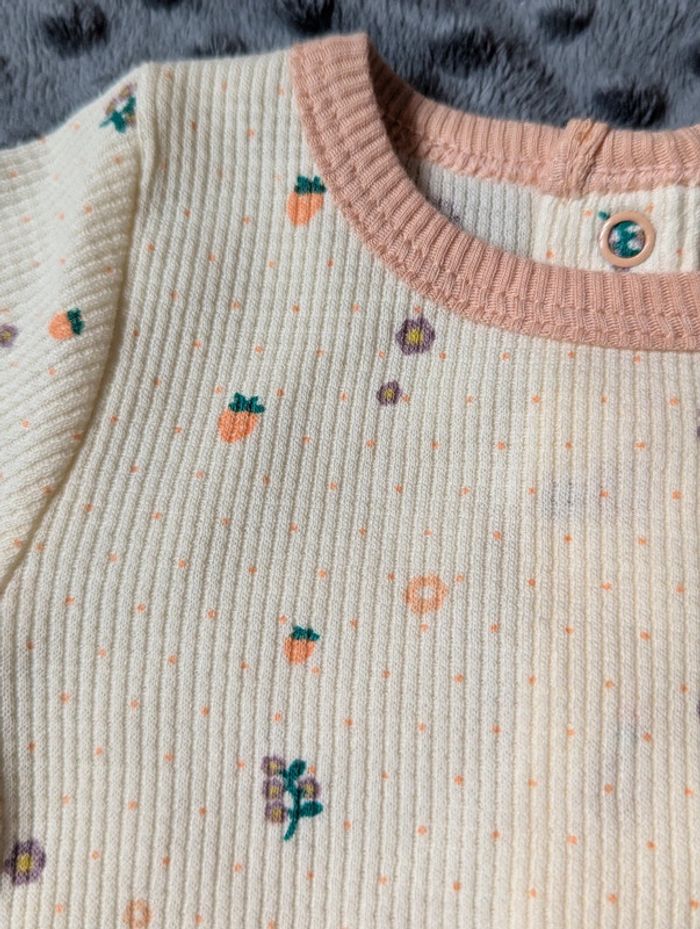 ensemble bébé bout'chou - body fraises et fleurs & pantalon velours - taille 3 mois - neuf ! - photo numéro 4