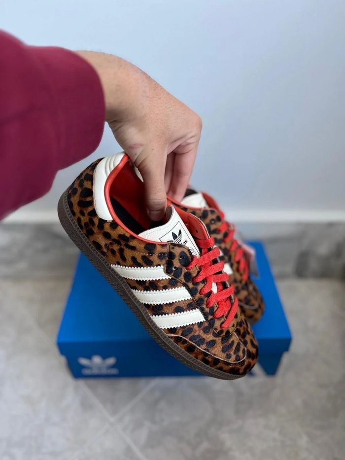 Adidas Samba OG léopard Rouge  Taille 39 - photo numéro 3