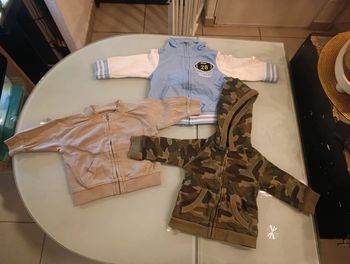 Lot de 3 vestes zippées