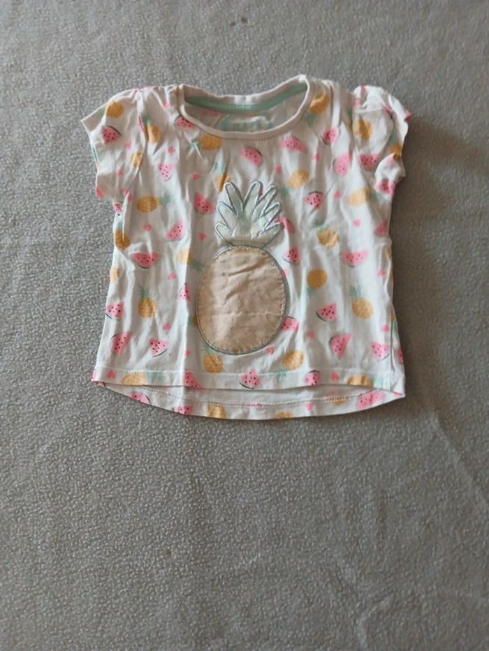 Lot tee-shirt été 9 mois - photo numéro 2