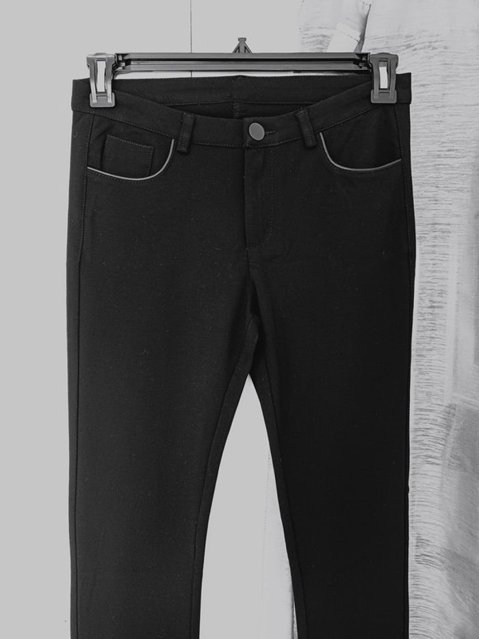 Pantalon neuf élasthanne taille M