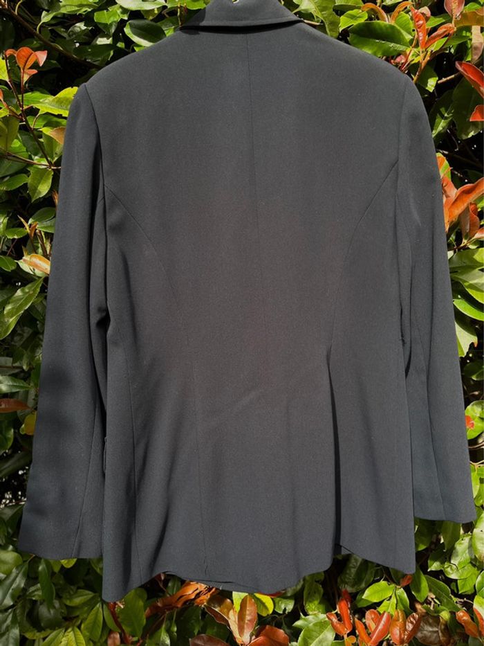 Veste noire Manoukian en taille 42 - photo numéro 2