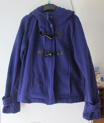 Veste à capuche violette Taille 34