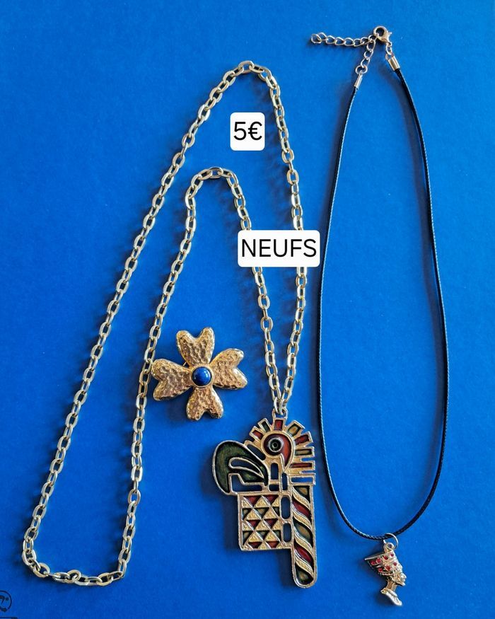 Colliers et broche fantaisie NEUFS pour femme - photo numéro 2