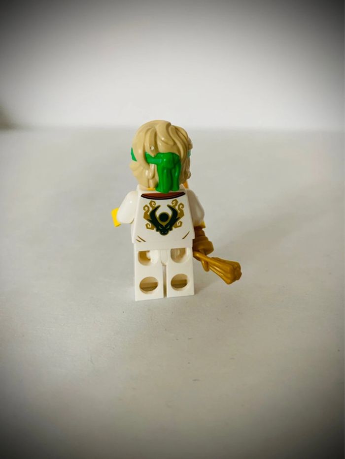 Minifigurine LEGO Ninjago NJO853 - Lloyd - Master Lloyd 2024 - Très bon état - photo numéro 4