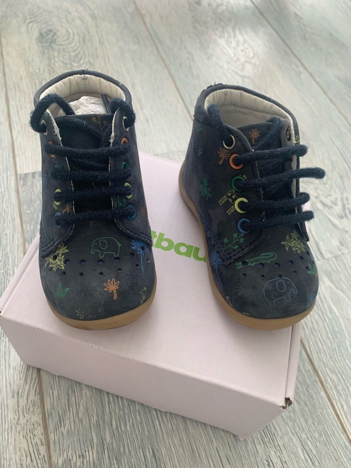 Bottines de marche Vertbaudet pointure 18