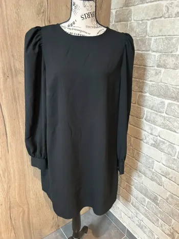 Robe noire taille L