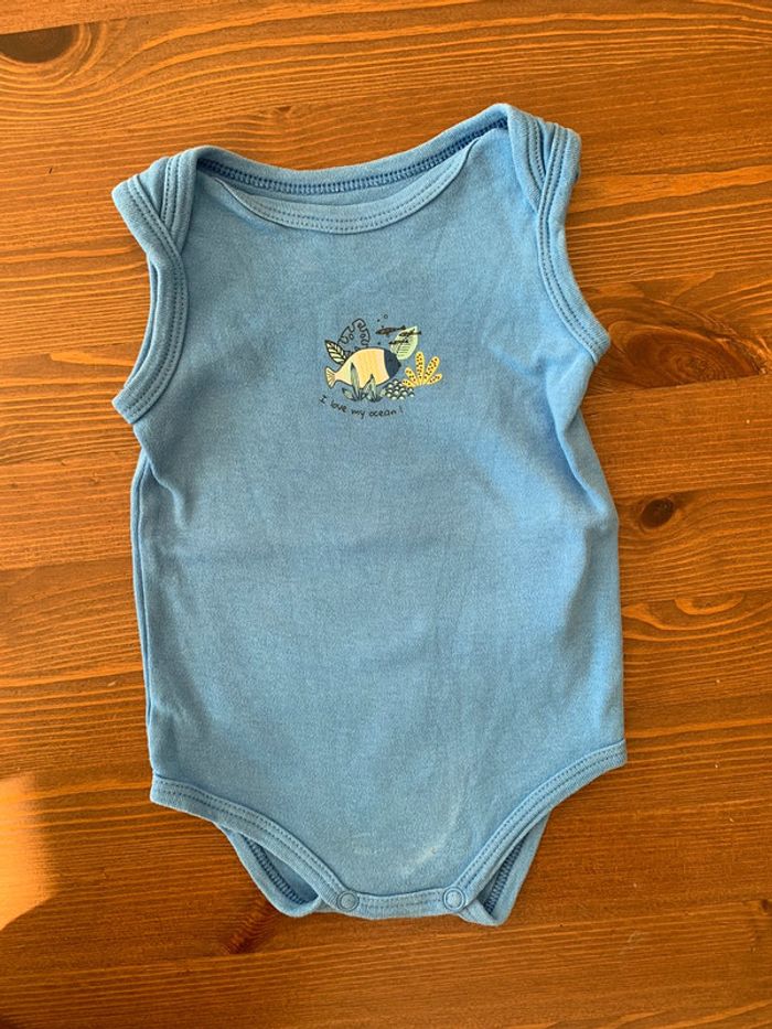 Lot 5 bodies sans manches! - photo numéro 3